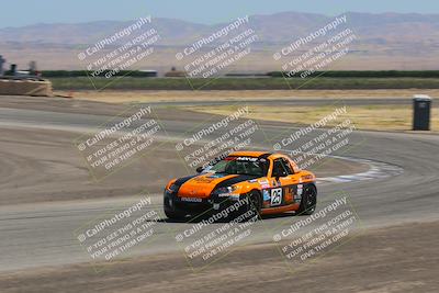 media/Jun-02-2024-CalClub SCCA (Sun) [[05fc656a50]]/Group 5/Race/